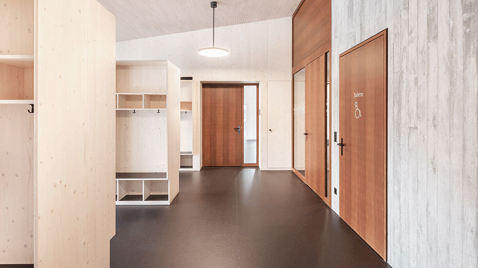 Erweiterung Schulhaus Schwarzenburg (Foto: Manuel Liechti, SQWER AG, Thun / Architektur: 3B Architekten AG, Bern)